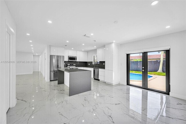Foto del edificio - 9319 SW 167th St