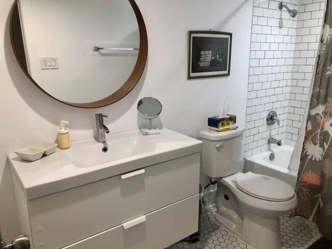 Foto del edificio - 5909 Bolm Rd