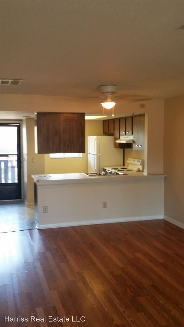 Building Photo - 2 br, 2 bath House - 4551 Holly Tree Road
