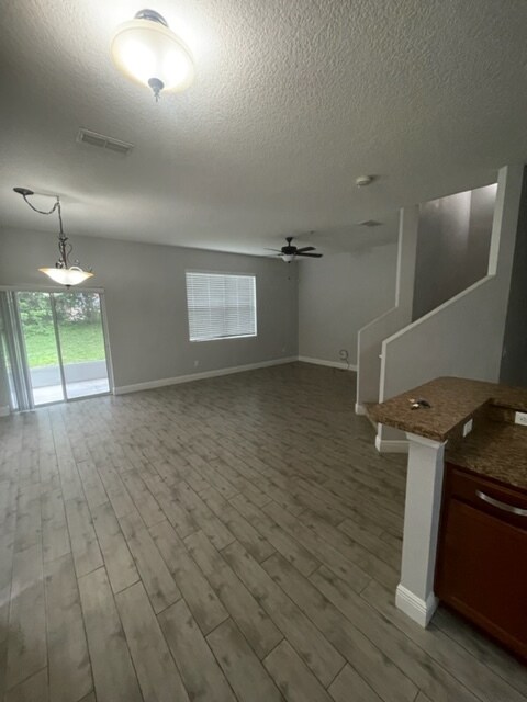 Foto del edificio - 2304 Betsy Ross Ln