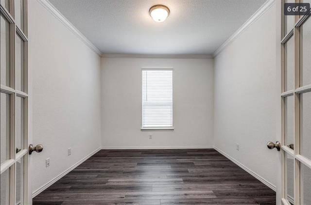 Building Photo - 910 Cinnabar Wy
