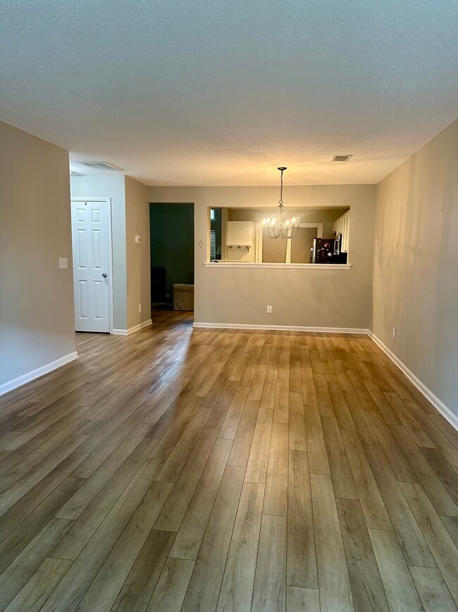 Building Photo - 59 Portrait Ln