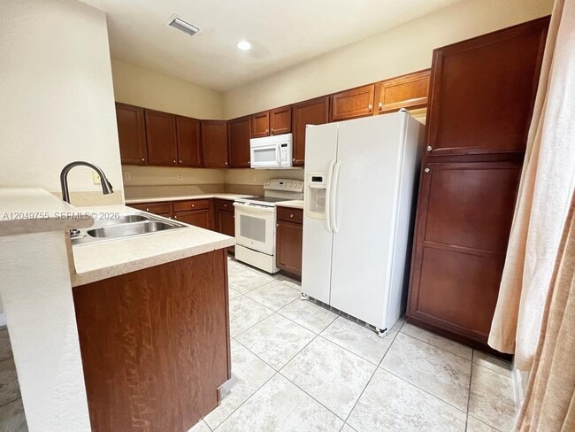 Foto del edificio - 17001 SW 96th St