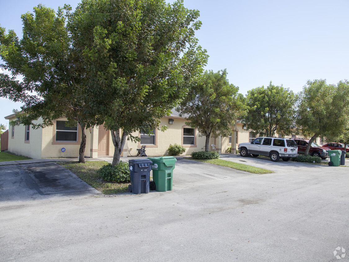 Foto del edificio - 28385 SW 139th Pl