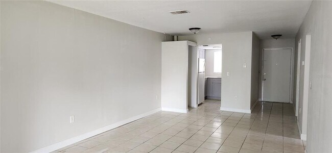 Building Photo - 9829 Grace Dr