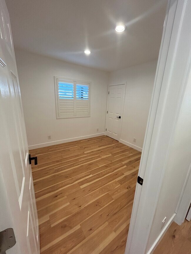 Foto del edificio - 3581 E 54th St