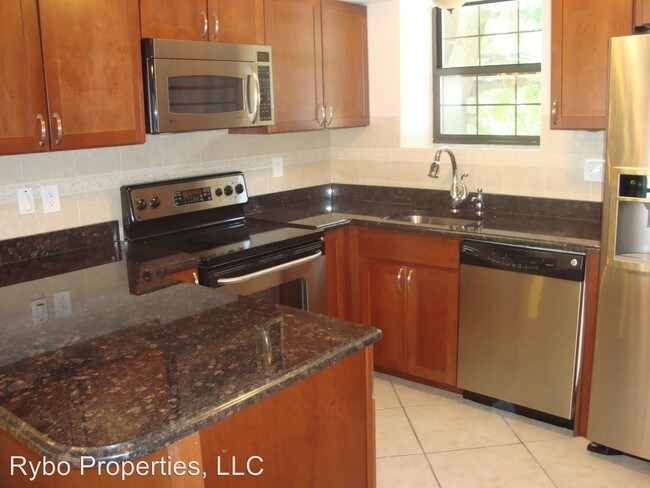 Building Photo - 2304 Yellowstone Park Ct