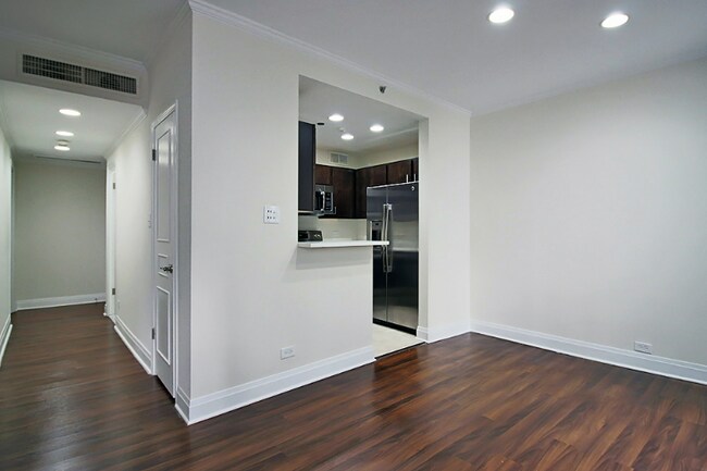 Foto del edificio - 210 E Chestnut St