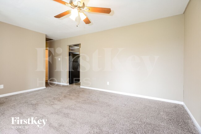 Building Photo - 405 Albert Dr