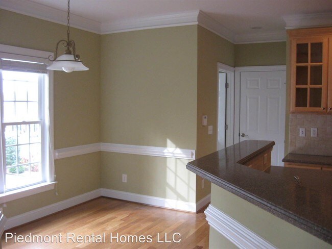 Building Photo - 3 br, 2.5 bath House - 5811 Kacey Meadows Dr
