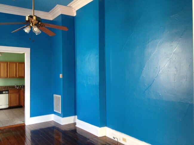 Living room - 1919 Camp St