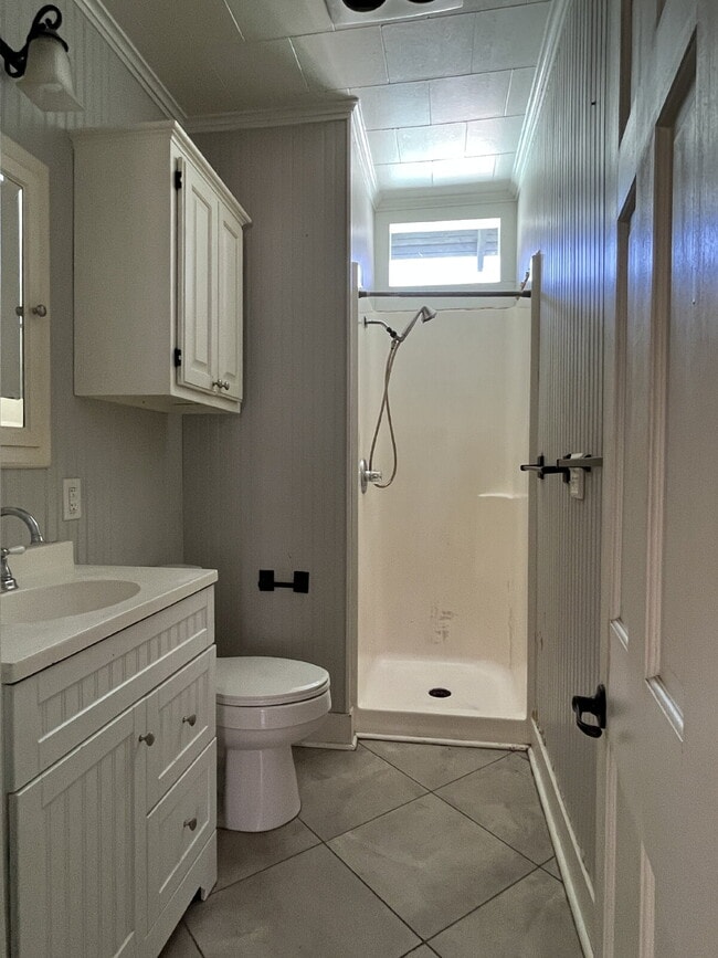 Building Photo - 1 Bedroom for Lease