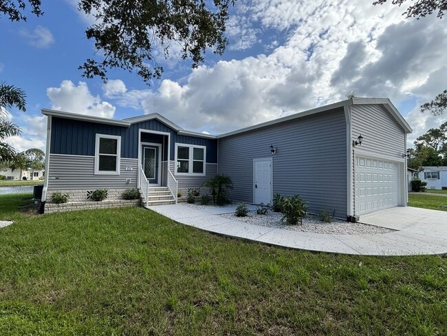 Building Photo - 19419 Tarpon Woods Ct