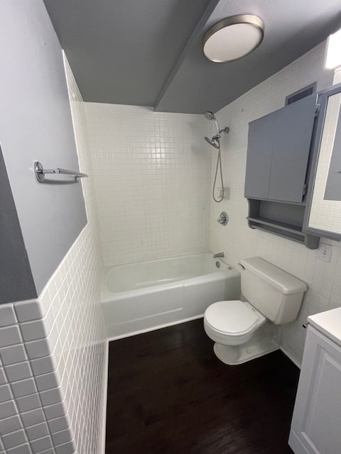 master bathroom - 225 Queen St