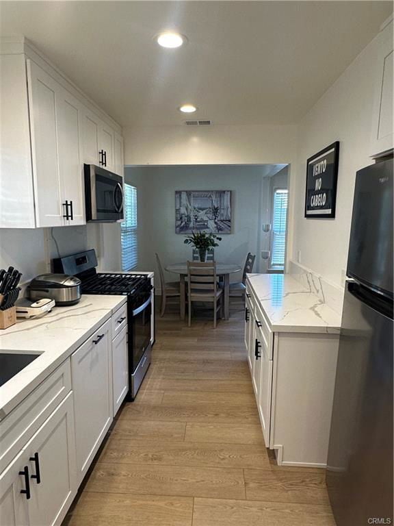 Building Photo - 2303 Amherst Ave