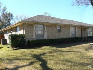 Building Photo - 1025 Gracelane Dr