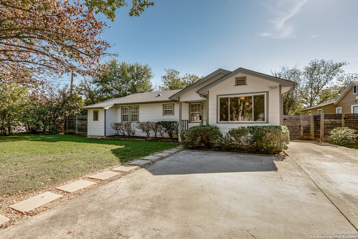 Foto principal - 348 Redwood St