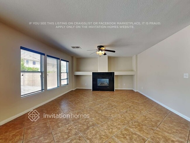 Foto del edificio - 3332 Barada Heights Ave