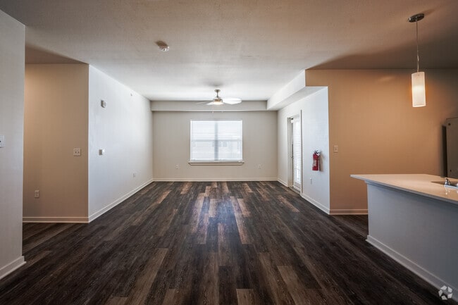 3 BR, 2 BA - Pearly - 1,501 SF - VILLAGE AT THORNCREEK I