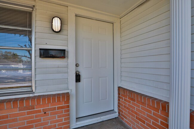 Foto del edificio - 11914 Meadowpass St