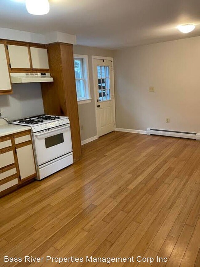 Building Photo - 2 br, 1 bath House - 96 Queen Anne Road