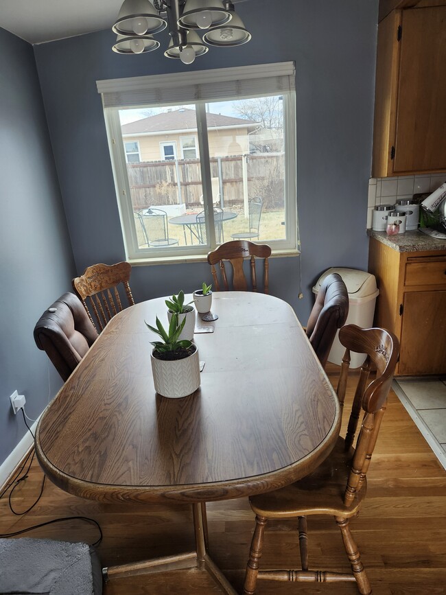 Building Photo - 830 Windmill Rd