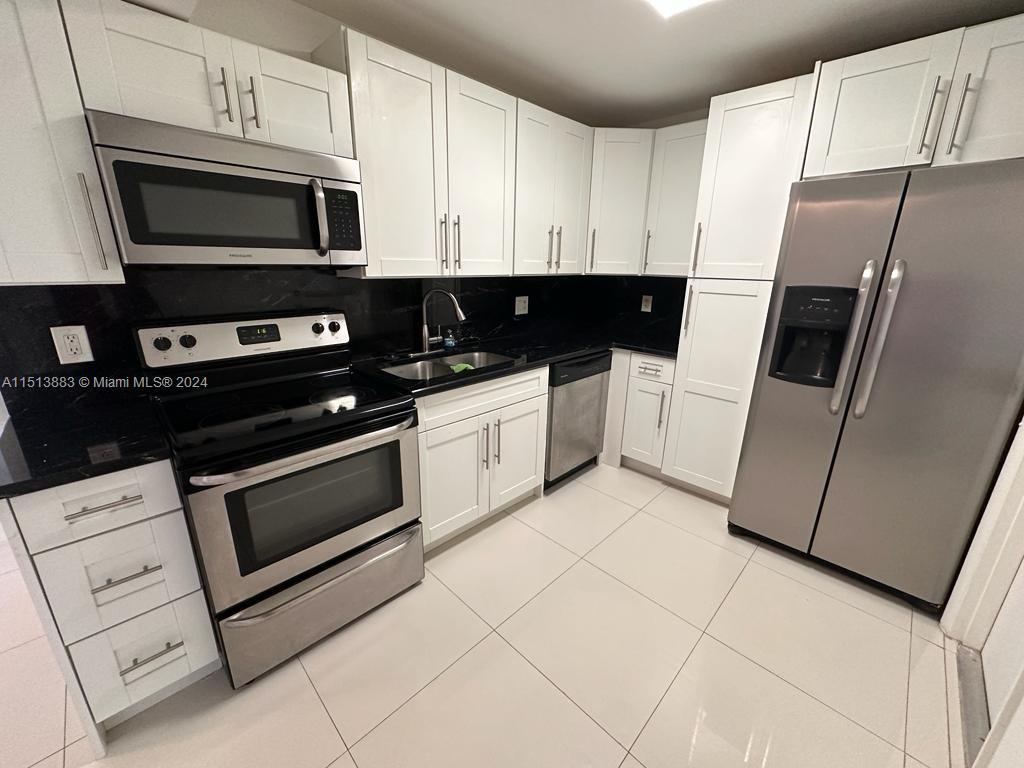 2 bedroom in Miami FL 33179 Condo for Rent in Miami, FL