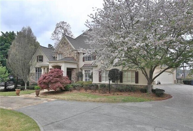 Building Photo - 2737 Tarva Pl