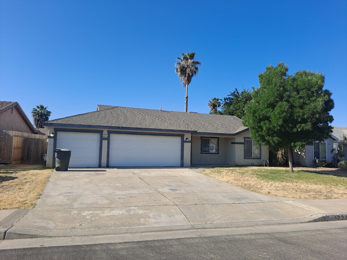 1221 Summer Field Dr, Hanford, CA 93230 House Rental in Hanford, CA