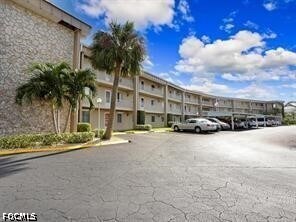 Foto del edificio - 2264 Winkler Ave