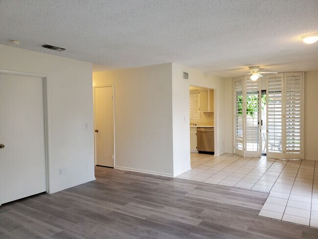Building Photo - Single Story Beautiful House - Close to Ev...