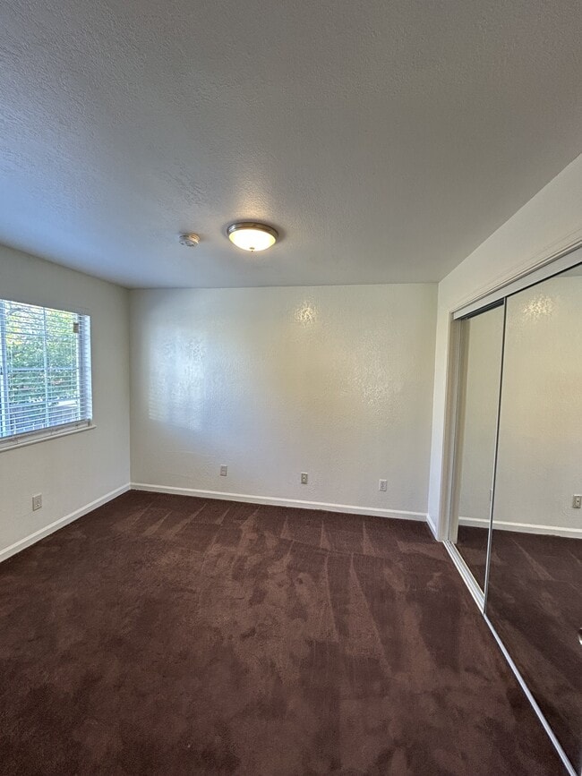 Foto del edificio - 58 Marys Ave