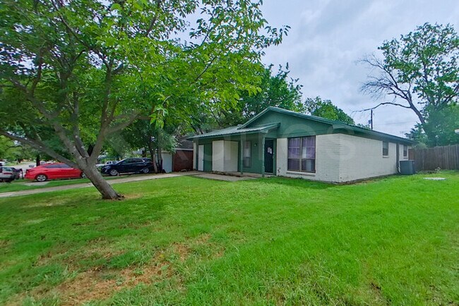 Foto del edificio - 923 Kimbrough St