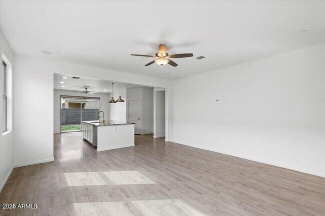 Building Photo - 21451 W Palm Ln