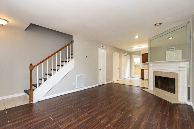 Foto del edificio - 2827 Dayton Blvd