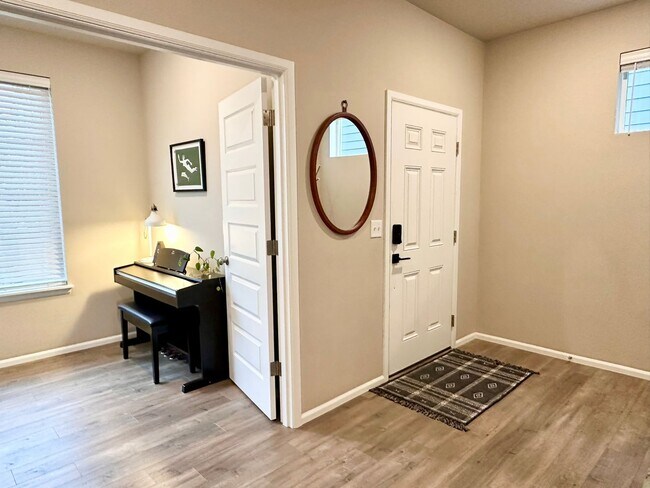 Foto del edificio - Stunning Stewart Crossing Home!