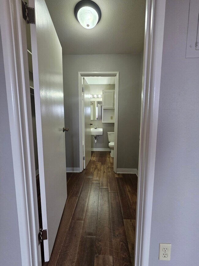 Foto del edificio - Liberty Lights Apartments E