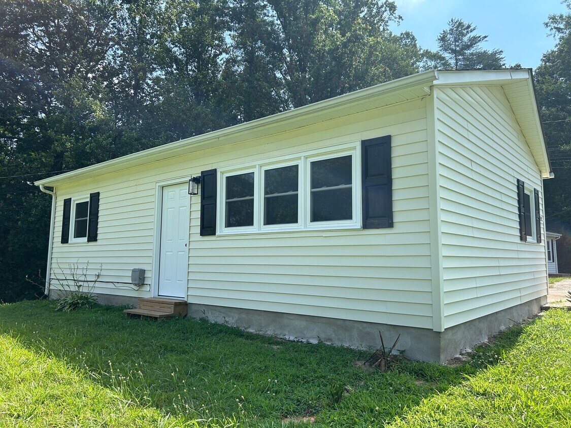 Foto principal - Cute Cottage Overlooking a Wooded Area