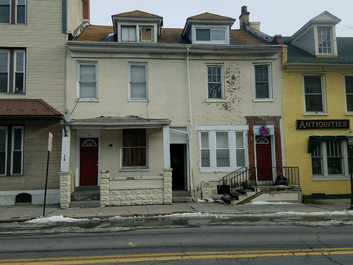 Primary Photo - 114 Valley St