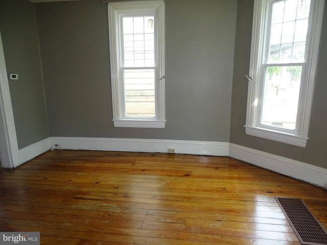 Foto del edificio - 108 Commerce St