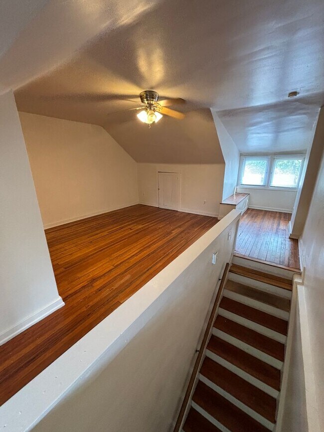 Foto del edificio - 289-295-295 E 18th Ave