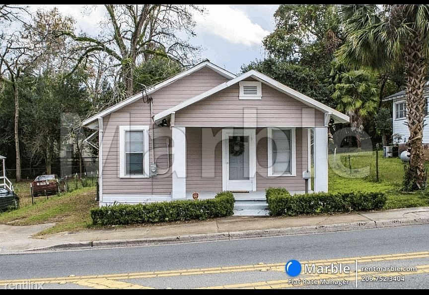 2 br, 1 bath House 849 W Brevard St House Rental in Tallahassee, FL