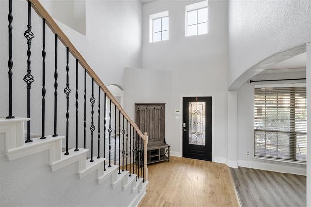 Foto del edificio - 5629 Hampshire Dr