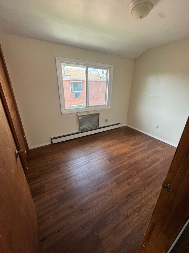 Foto del edificio - 1020 E 58th St