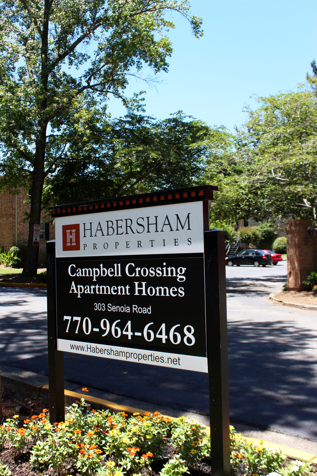 Foto del edificio - Campbell Crossing