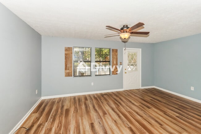 Building Photo - 124 S Live Oak Ct, Byron, GA 31008