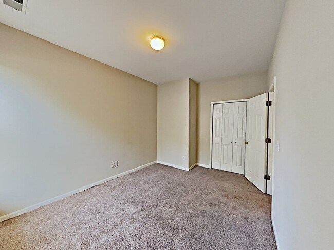 Building Photo - 4458 Kentland Dr