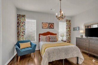 Building Photo - 1721 Upland Lakes