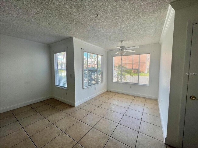 Foto del edificio - 2200 Key W Ct