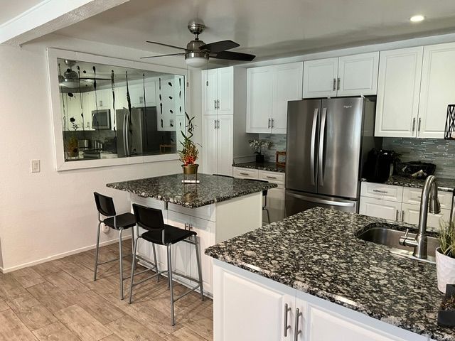 Foto del edificio - 21372 Brookhurst St